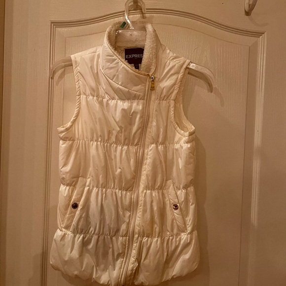 Express White Vest, Size Small, Excellent Condition! - Picture 9 of 9